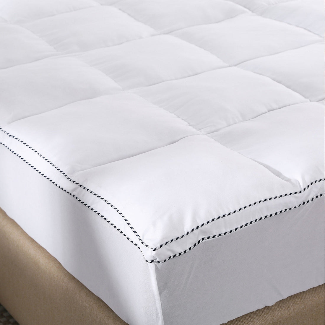 1000GSM Luxury Bamboo Fabric Gusset Mattress Pad Topper Cover - Queen - White