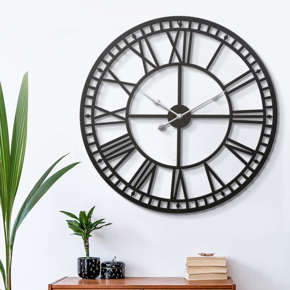 Black Metal 60CM Roman Numeral Clock